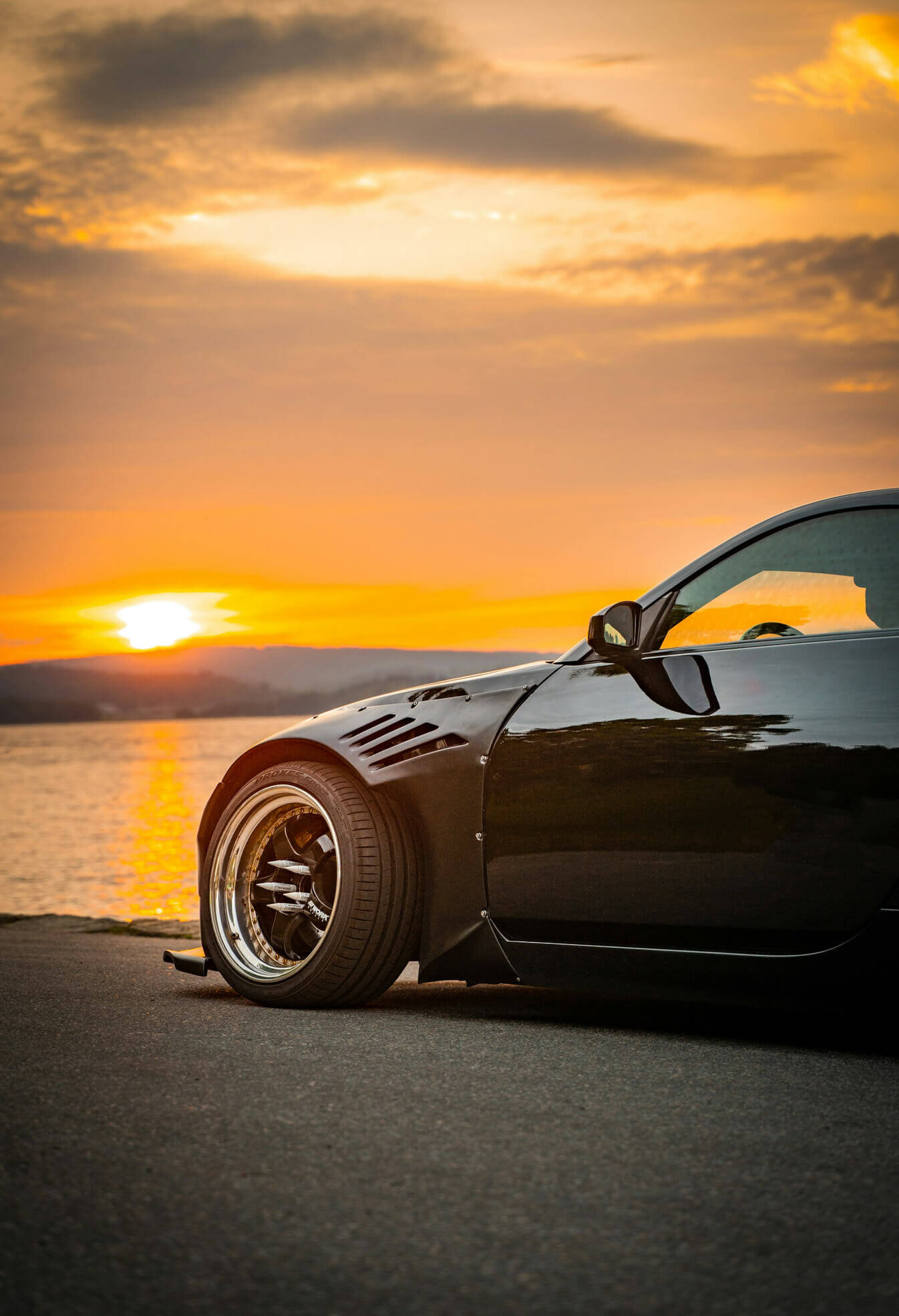 the black car the black car
