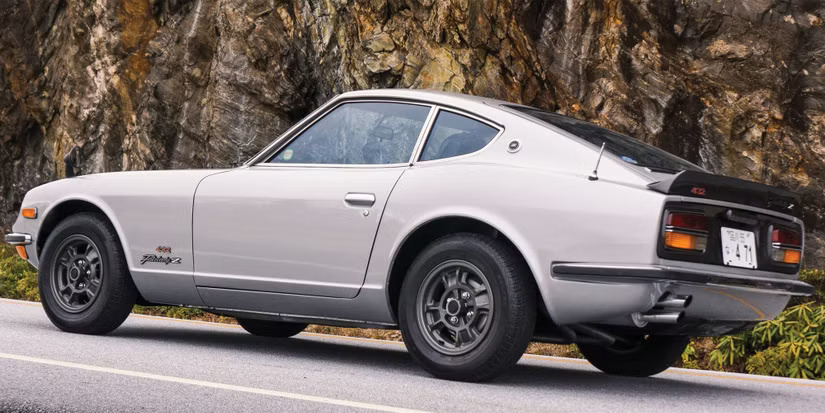 Nissan-Fairlady-Z-432-Side